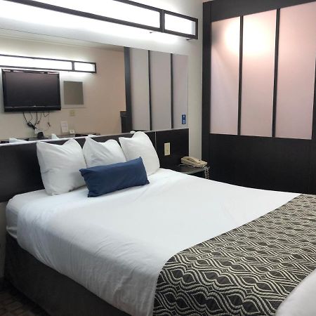 Microtel Inn & Suites By Wyndham Κλαμάθ Φολς Εξωτερικό φωτογραφία